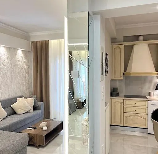 Modern And Comfort Apartment