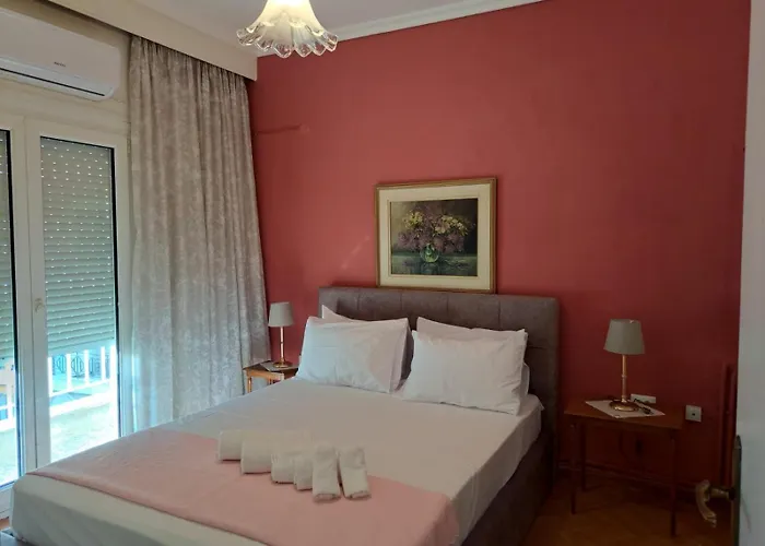 Elegant Apartment With Beautiful Panoramic View