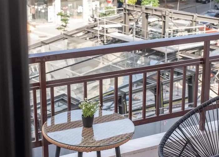 Houseloft Urban Retreat