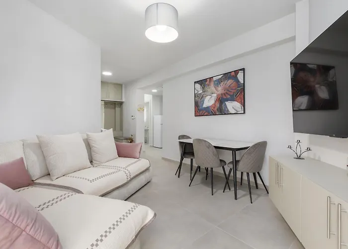 Eleon Apartment