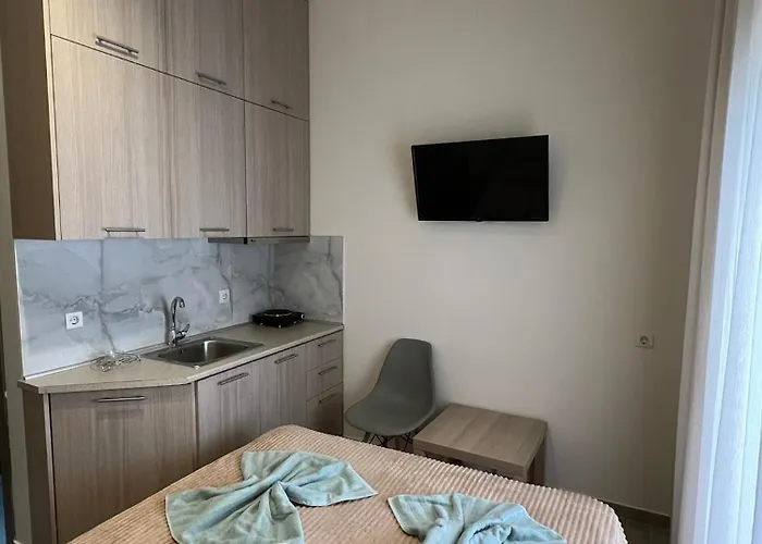 Aristotelous Square Apartment