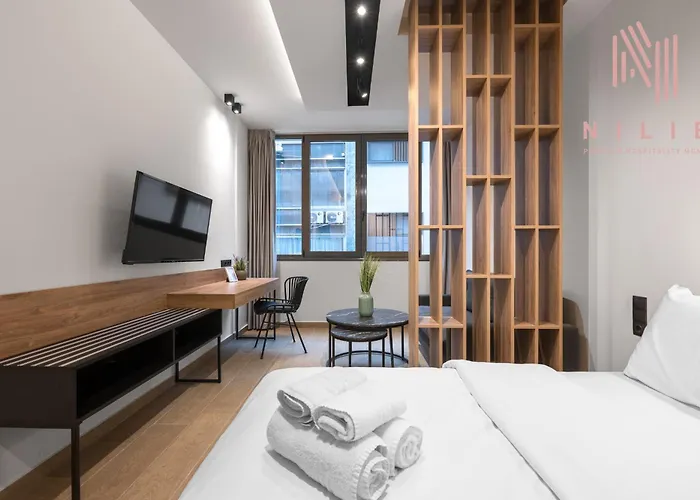 Vellow Door, Nilie Hospitality Mgmt