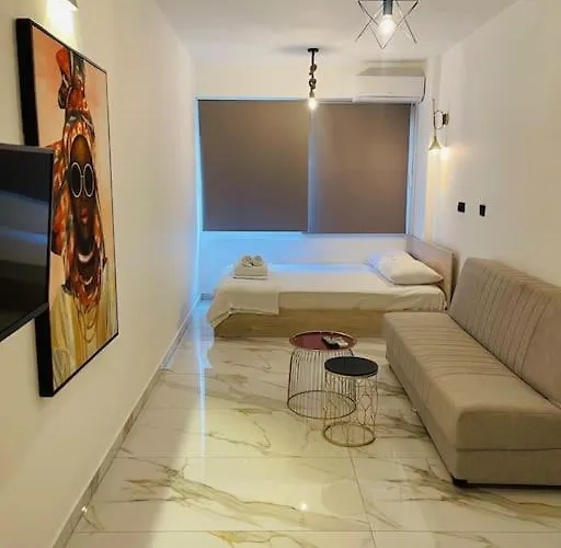 Luxury No4 Apartment In Ladadika