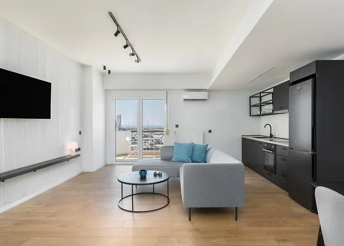 Celine By Halu!, Spacious Apartments Next To Business Hub