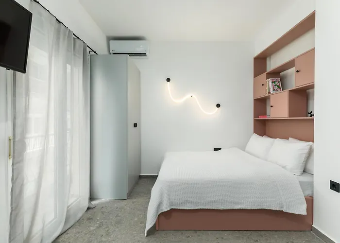 Lupen Suite By Alchemia Parking