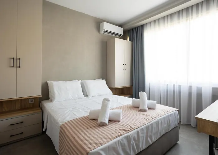 Alkazar Suites