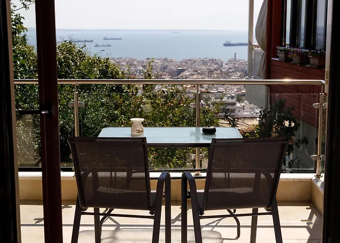 Charming Apartment With Gorgeous View & Private Parking