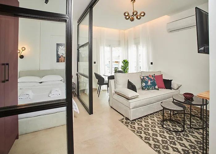 Magenta Luxury Apartments By Binobi!
