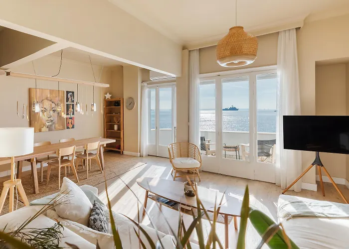Infinity & Beyond By Halu! - Seafront Apartments
