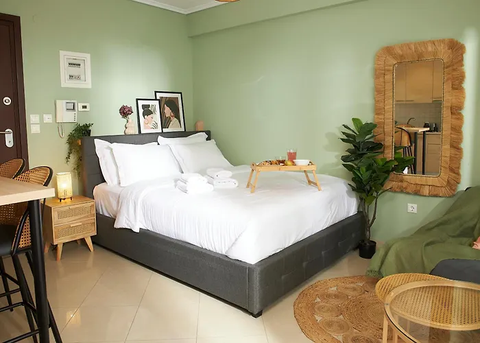 Pomegranate Luxury Studio By Binobi!