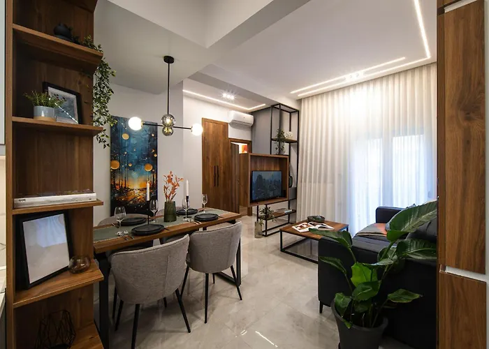 P Deluxe Suites 8