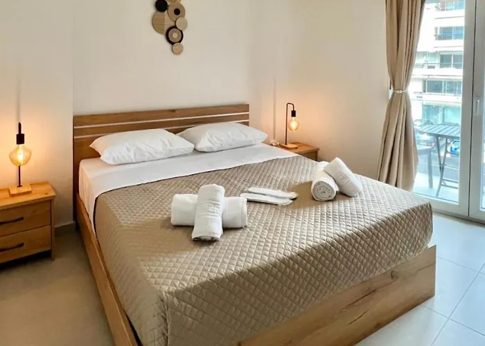 Av Luxury Accommodations