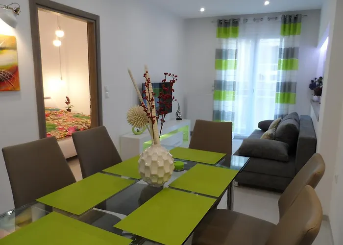 Laura Deluxe Apartment