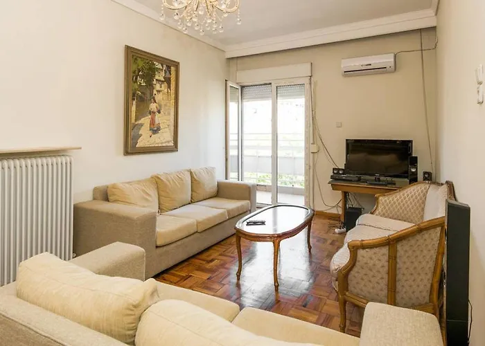 Apartment In The Heart Of Thessaloniki