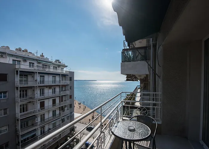 Thessaloniki Seaside Apartment A&B