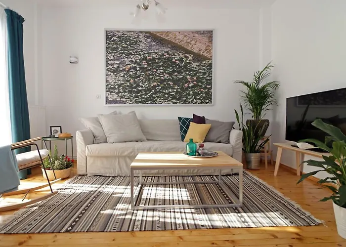Lena\'S Central Relaxed Eco Apartment