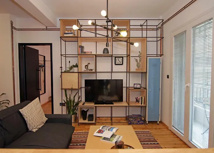 Kostas\' Downtown Industrial Loft
