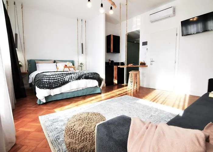 Grey Studios By Skg Apartments
