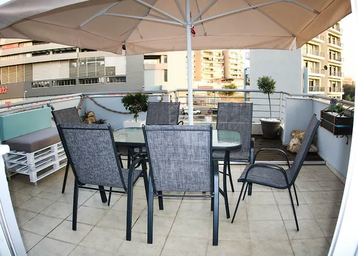 Port View Apartment