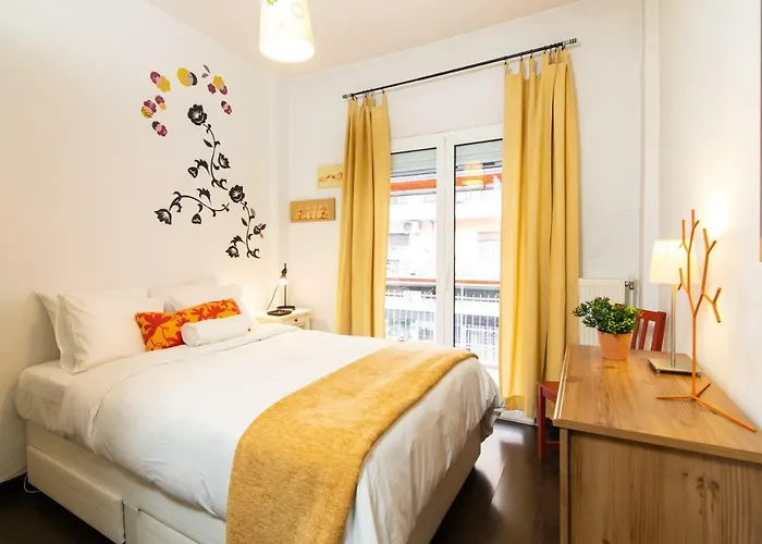 F & B Collection - Apartment For 3