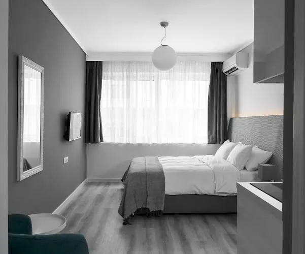 M&F Luxury Suites M Suite