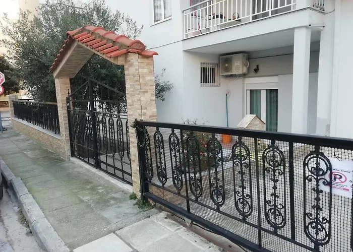 Aigaiou House