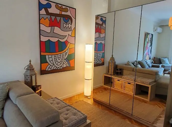 Urban Deluxe Apartments