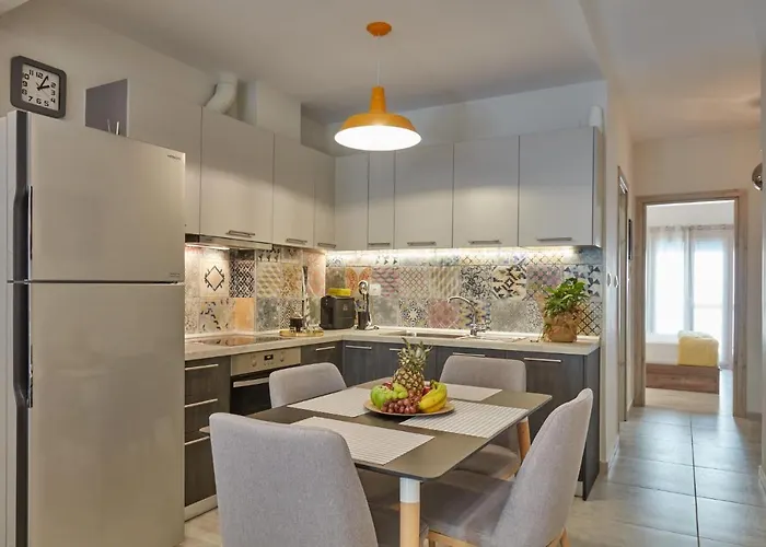 F & B Collection - Flat For 4