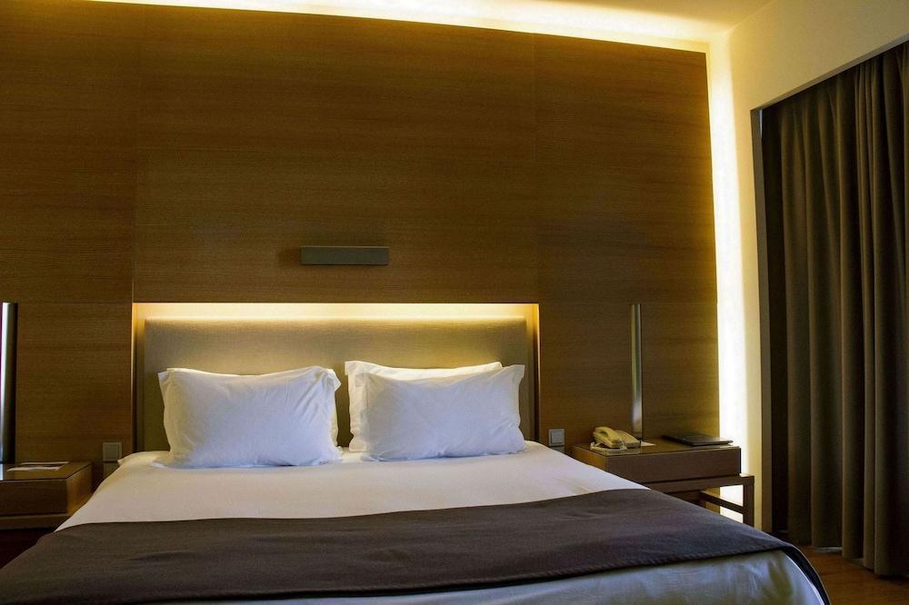 Hotel Nikopolis 5*