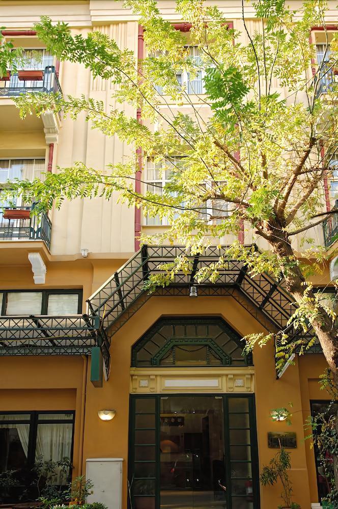 Kinissi Palace Hotel 4*