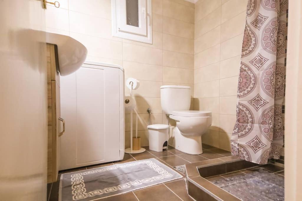 Apartment Quiet, Fully Refurbished In *