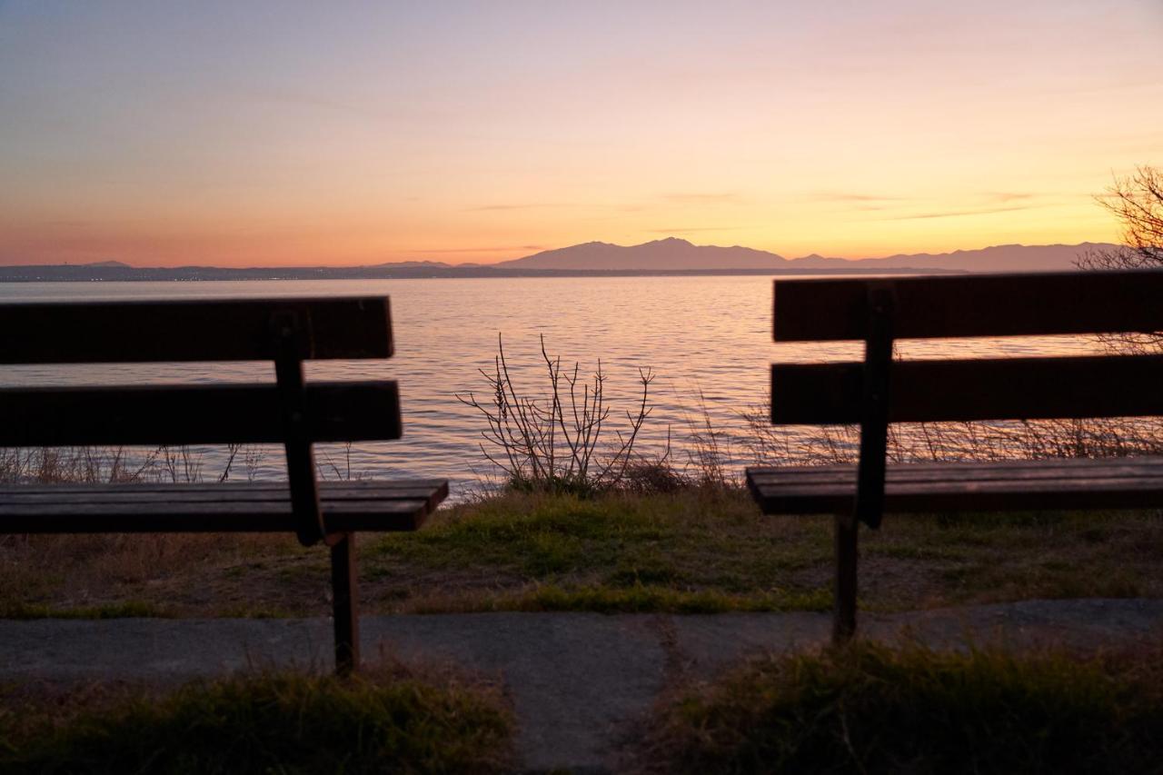 Seafront Luxury President Aegean Sunset *