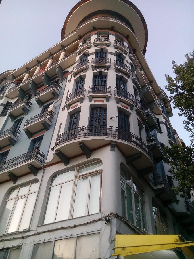 # Alegra , 10mtrs From Venizelou Metro Station Apartment *
