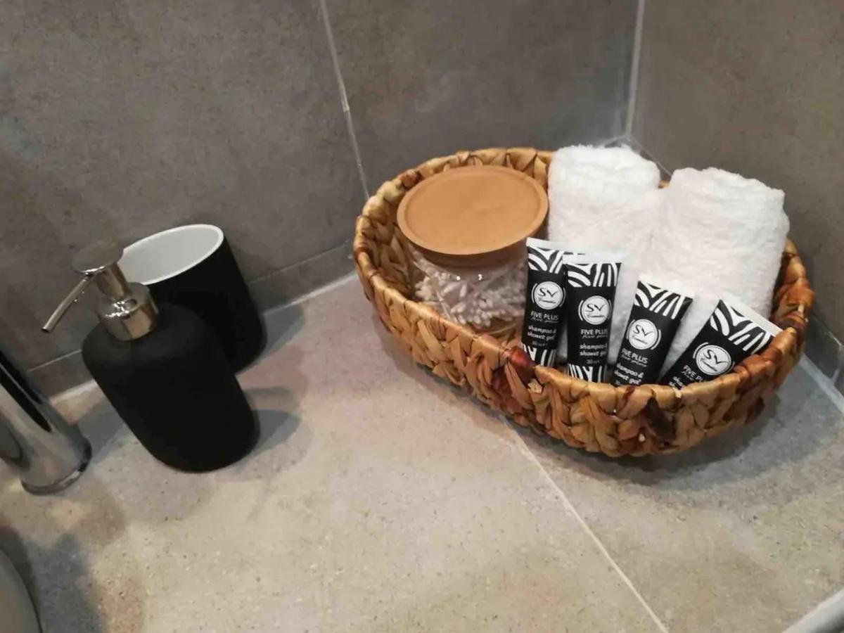 J&t Apartment *