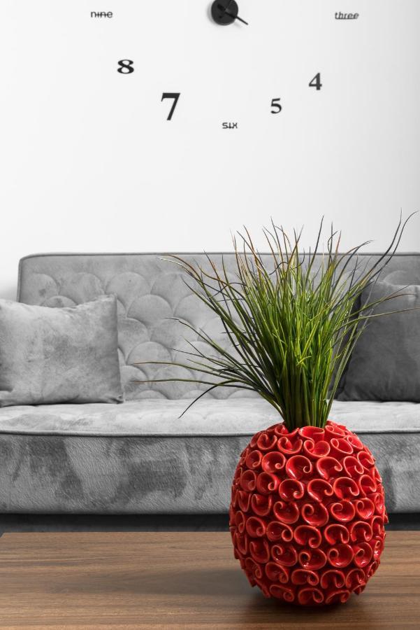 Ultima, Nilie Hospitality Mgmt Thessaloniki