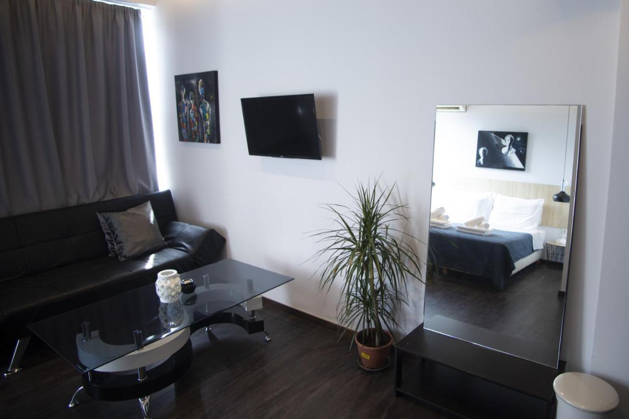 Paris Downtown - Explore Center By Foot - Close To Aristotelous Square - Tsimiski Ladadika *