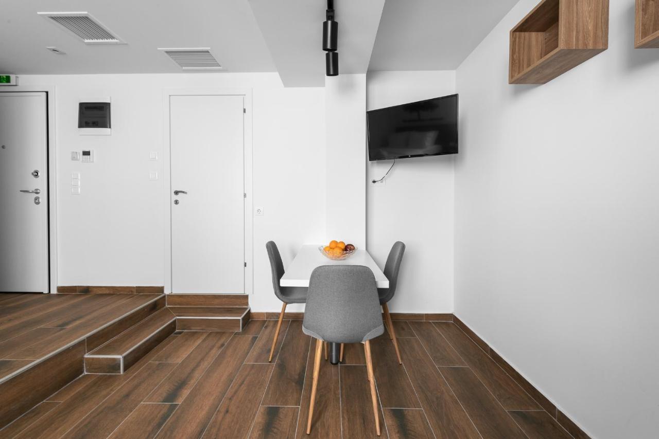Ultima, Nilie Hospitality Mgmt Apartment