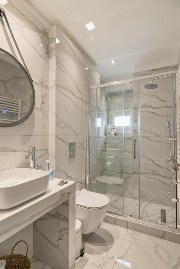 Apartment White Armonia