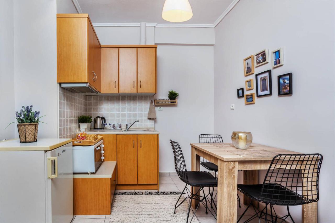 Charlot House *