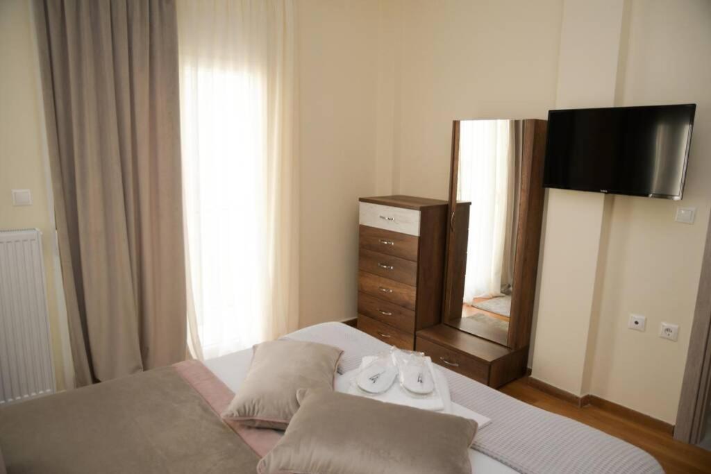 Strata Deluxe Apt. *