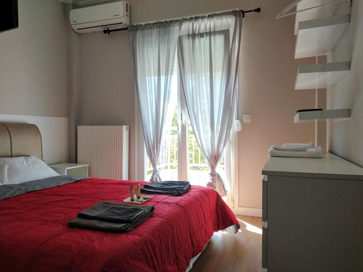 Modern Style Near The Train Station Apartment Thessaloniki