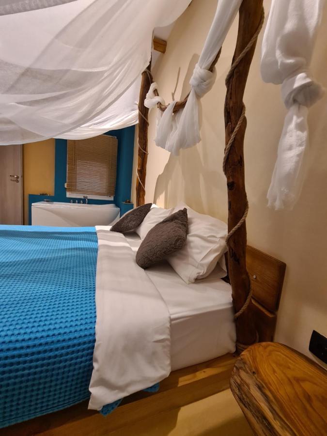 Thesspalace Apartment