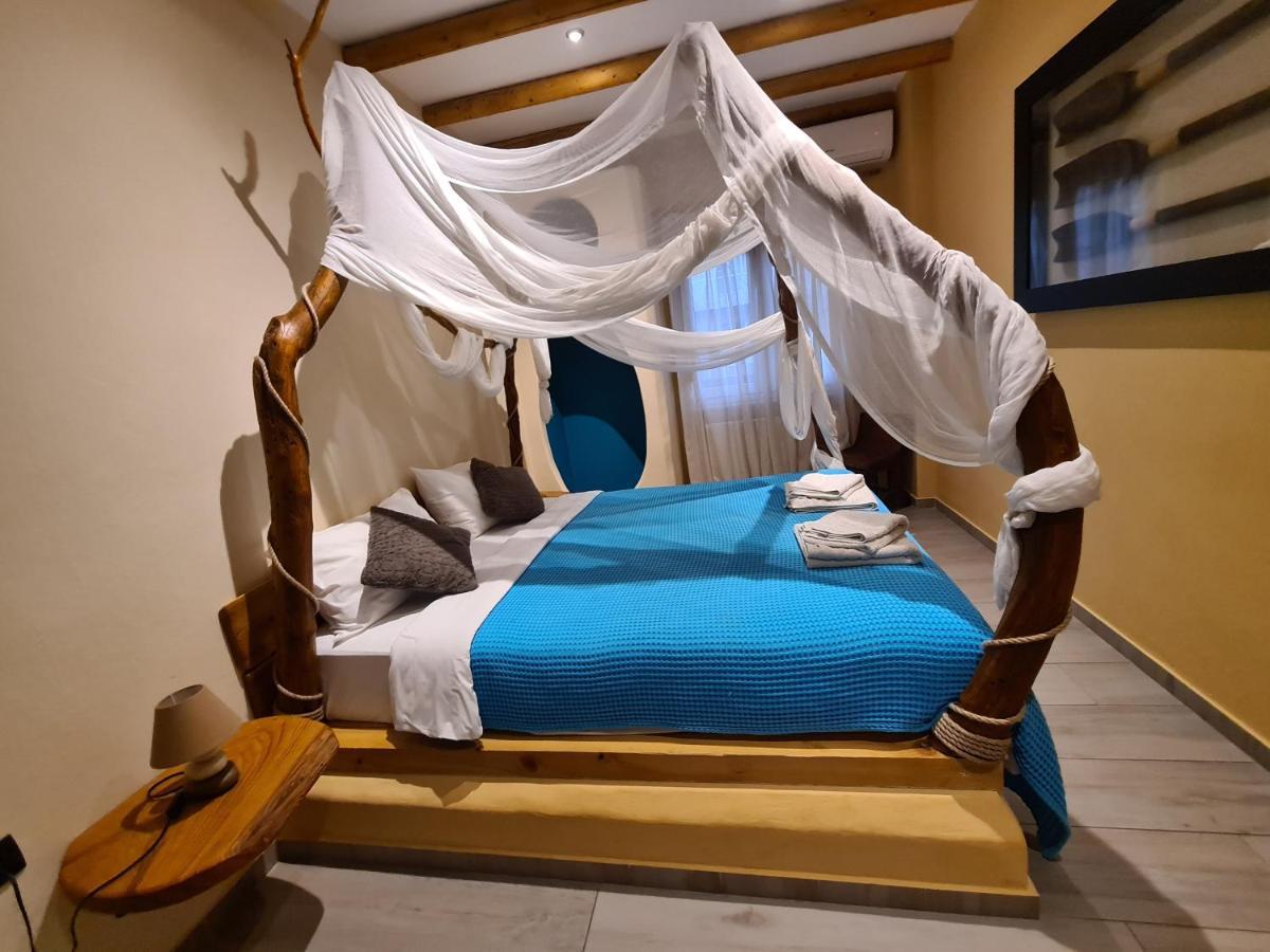 Thesspalace Apartment