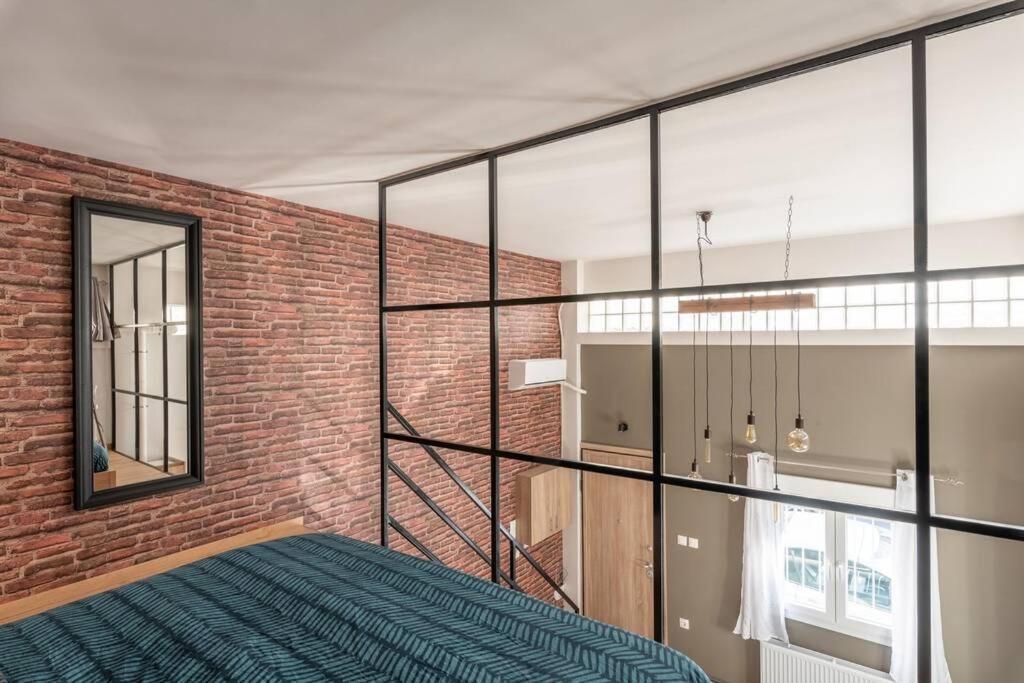 Apartment Industrial Loft Near Seaside W 200mbps Thessaloniki