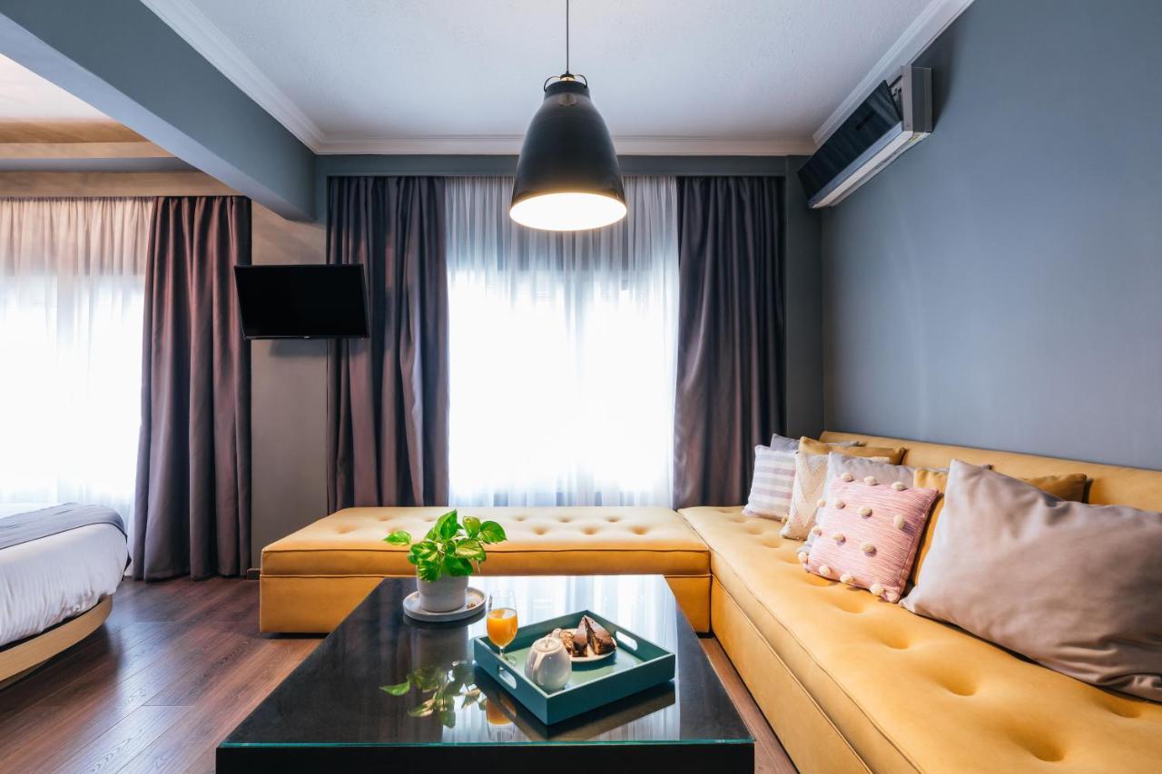 Ladadika Design, Philian And Apartment