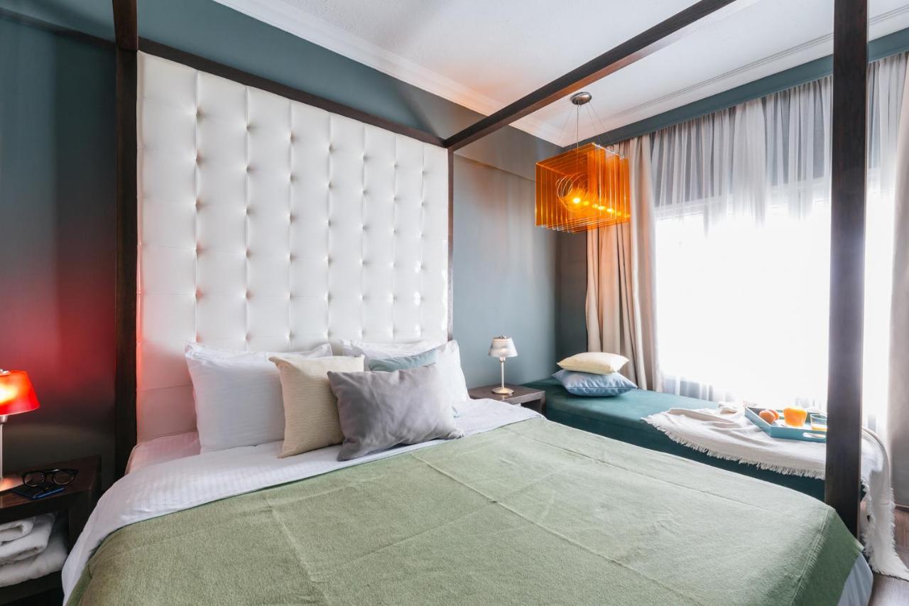Ladadika Design, Philian And Apartment