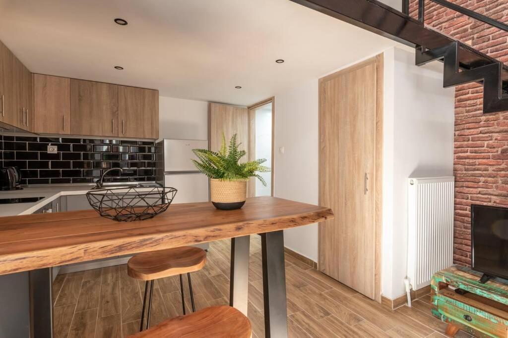Industrial Loft Near Seaside W 200mbps *
