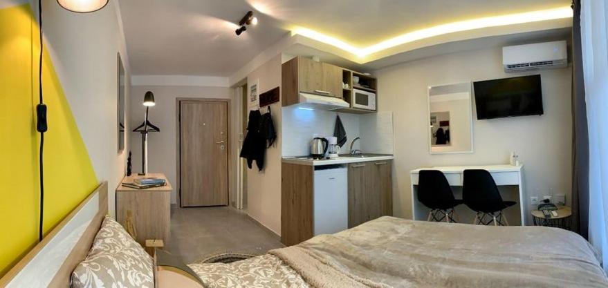Center Deluxe Apartment *