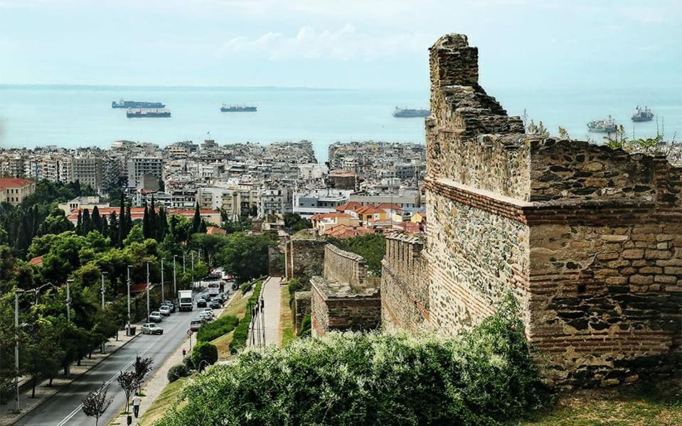 Retro Boutique Apt W Balcony In Historical Area * Thessaloniki