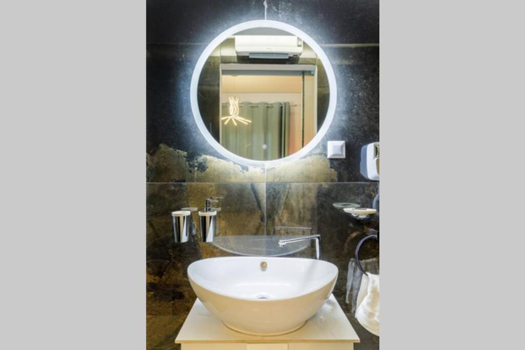 Ksquared, Nilie Hospitality Mgmt Appartement
